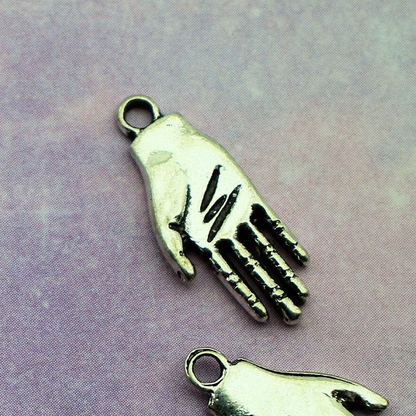 Hand 22mm Antique Silver Tone 3D Anatomical Charms - 0366