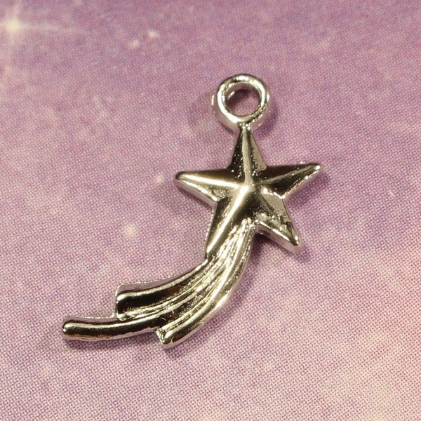 Shooting Star 15mm Silver Tone Single Sided Celestial Charms - 1042