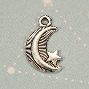 Moon and Star 17mm Antique Silver Tone Single Sided Celestial Charms - 0856