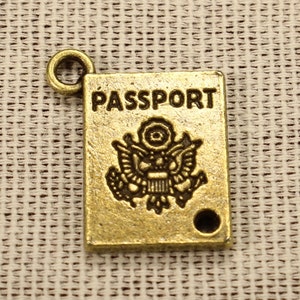 パスポート 19 mm アンティークブロンズトーン 片面バケーション旅行チャーム - 0394