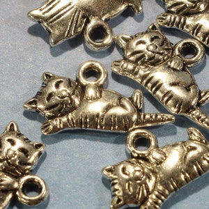 Cat 20mm Antique Silver Tone Double Sided Animal Charms - 1083
