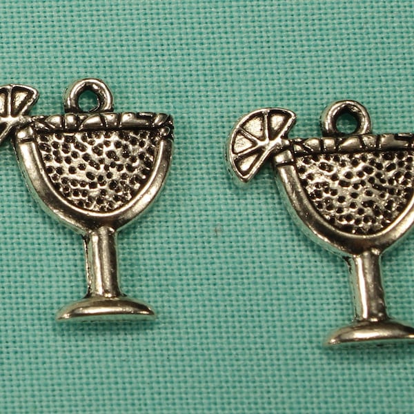 Margarita Glass with Lime Wedge 16mm Antique Silver Tone Single Sided Drink Charms - 0263