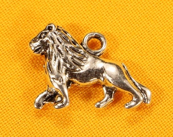 Lion 18mm Antique Silver Tone Double Sided Animal Charms - 0928