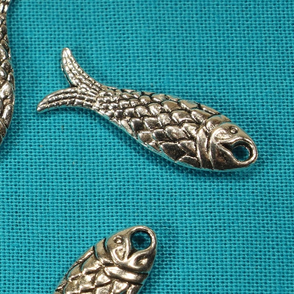 Fish 23mm Antique Silver Tone Double Sided Ocean Nautical Charms - 1359