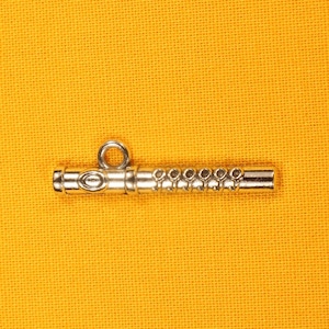 Flute 29mm Antique Silver Tone Single Sided 2D Music Charms - 0550