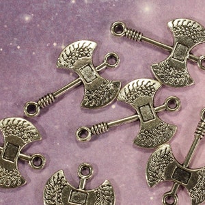 Medieval Axe / Viking Battle Axe 24mm Antique Silver Tone Double Sided Connector Charms - 0836