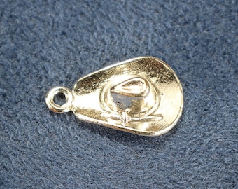 Cowboy Hat 21mm Antique Silver Tone 3D Western Charms - 0710