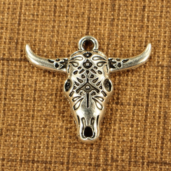 Steer Skull or Longhorn Skull 29mm Antique Silver Tone Ornate 2D Rodeo Western Charms - 0381