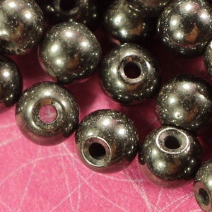 4mm Magnetic Hematite Round Jewelry and Craft Spacer Beads - 1229