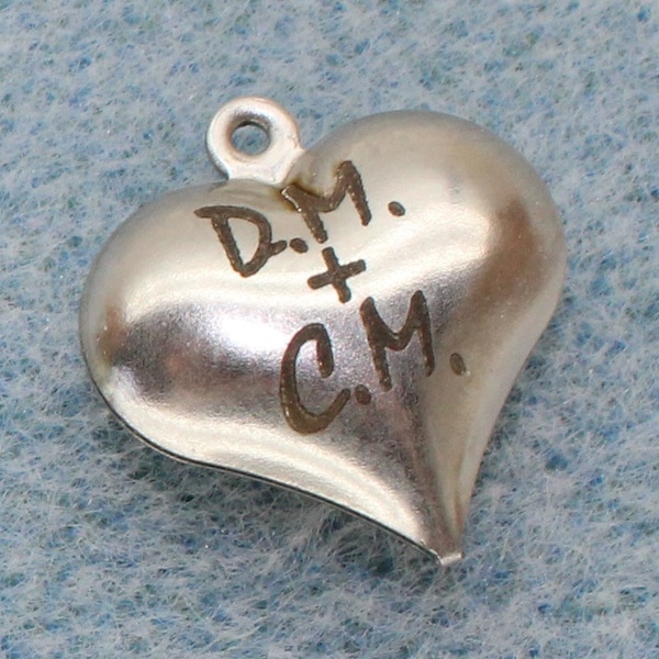 Personalized Puffy Heart 17mm Silver Tone 304 Stainless Steel 3D Custom Laser Engraved Jewelry and Craft Charms - L0027