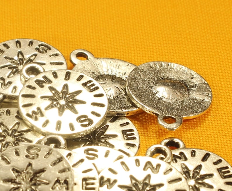 Small Compass 17mm Antique Silver Tone Single Sided Travel Navigation Charms 0240