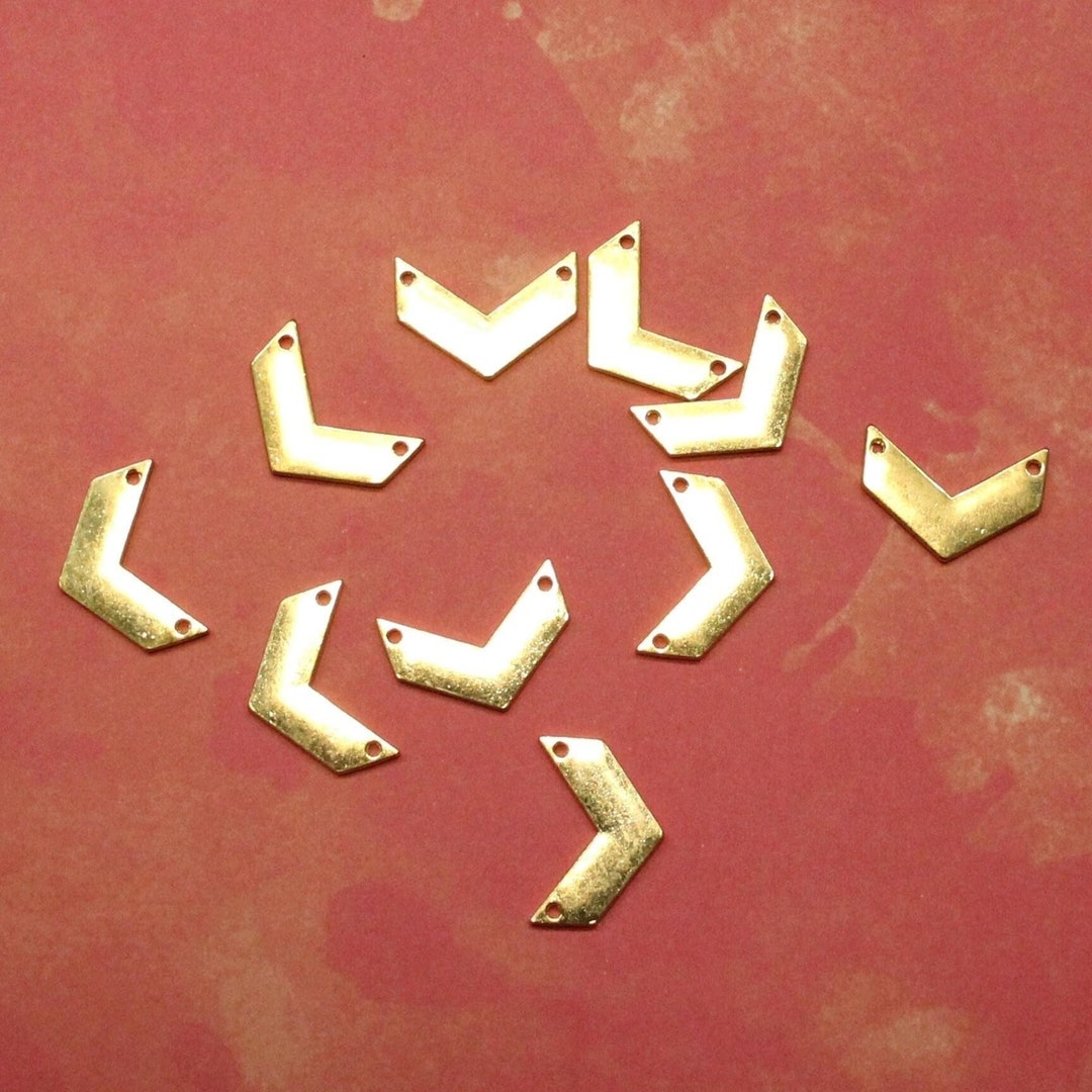 Chevron 22mm Gold Plated Zinc Based V-shape Connector Charms
