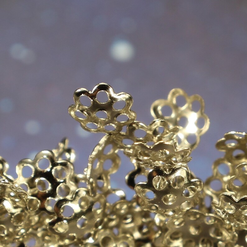 0985 Honeycomb Design 6mm Metal Alloy Silver Tone Single Sided Bead Caps