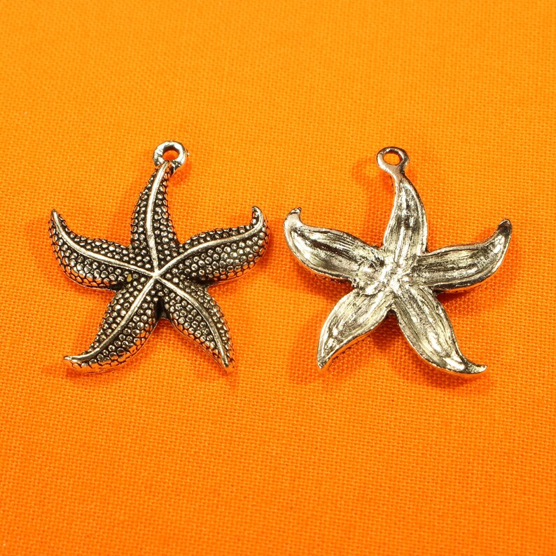Xanadu Designs Stingray Ocean Charm Pendant – 27mm Antiqued Silver Plated (5, 10, 20 Pcs)