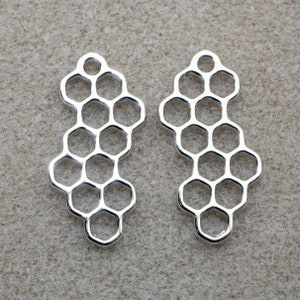 Honeycomb 31mm Silver Tone Die Cut Double Sided Connector Charms - 0558