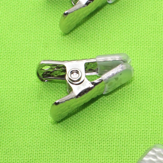 Clip 20mm Iron Based Silver Tone Pebbled Pattern Silicone