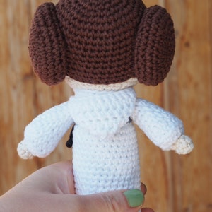 Patrón amigurumi a ganchillo de la Princesa Guerrera Muñeca Princesa intergaláctica Detallado Fototutorial en español, inglés, italiano imagen 4