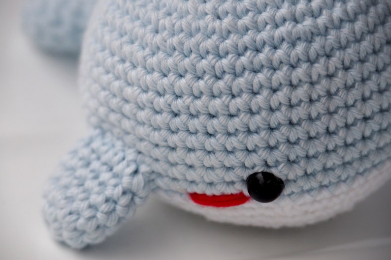 Ballena Azul a ganchillo 100% algodón personalizable. Peluche ballena amigurumi apto para niños 3 imagen 6