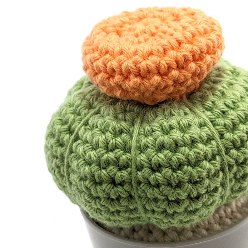 Crocheted Cactus with pot, Amigurumi plushie Cactus. Housewarming gift, Homedecor, Desk plant. Small size. Ready to ship worldwide image 5