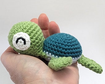 One-of-a-kind crocheted SEA TURTLE 100% cotton, Amigurumi soft toy plushie sea turtle, safe for children. Small size. Worldwide shipping