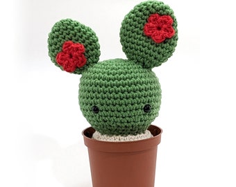 Crocheted Cactus with pot, Amigurumi plushie Cactus. Housewarming gift, Homedecor, Desk plant. Medium size. Ready to ship worldwide