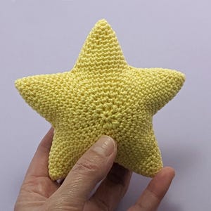 No-Sew Crochet Star Amigurumi Pattern: 2 Techniques. Step-by-step in English, Español, Italiano image 4