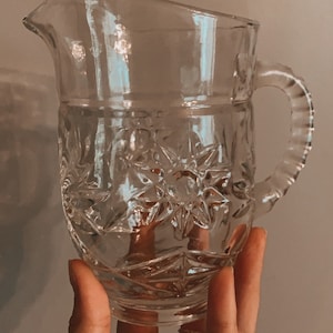 vintage | sunburst glass pitcher | medium size