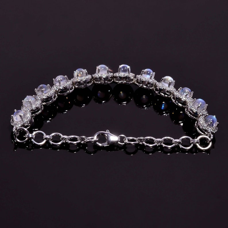 Natutal Moonstone rainbow silver bracelate for her 925 stearling silver fine quality rainbow wedding gift anniversery gift birthday gift