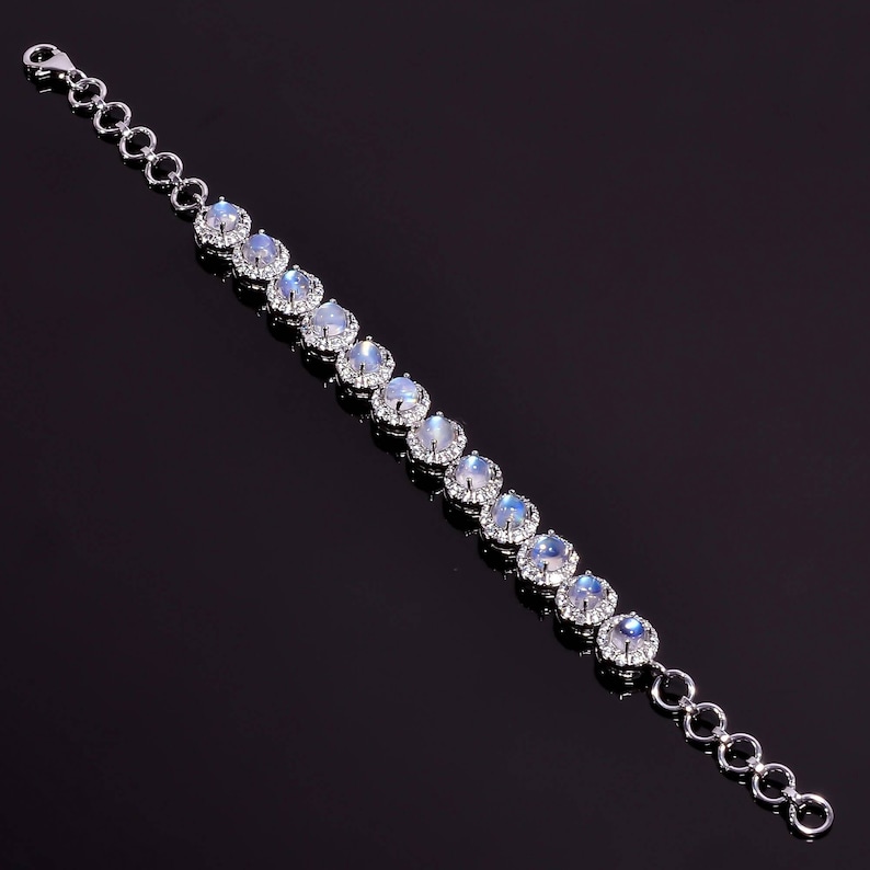 Natutal Moonstone rainbow silver bracelate for her 925 stearling silver fine quality rainbow wedding gift anniversery gift birthday gift