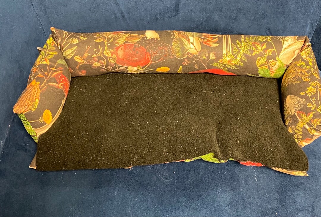 CM22 Medium Couch for Bearded Dragons and Small Exotic Etsy