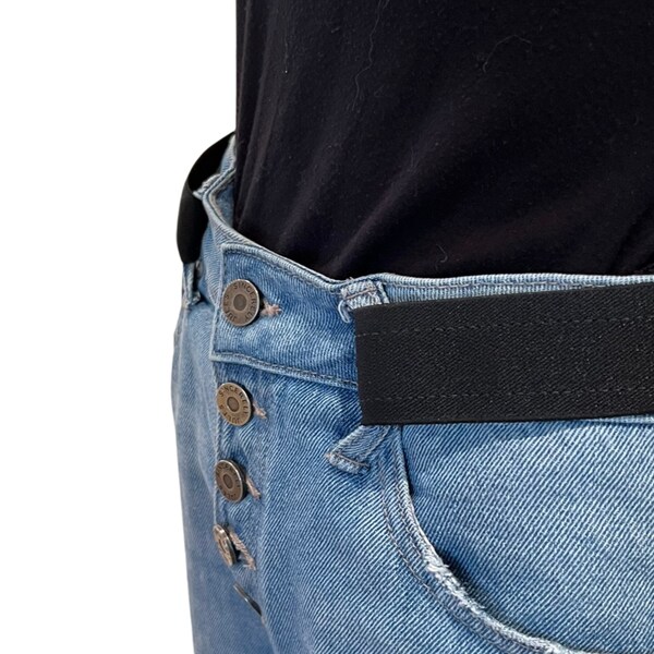 Women's buckleless belt perfect with jeans-stops buckle bulge under shirts and jackets.