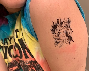 Medusa “Look at Me!” Temporary Tattoos