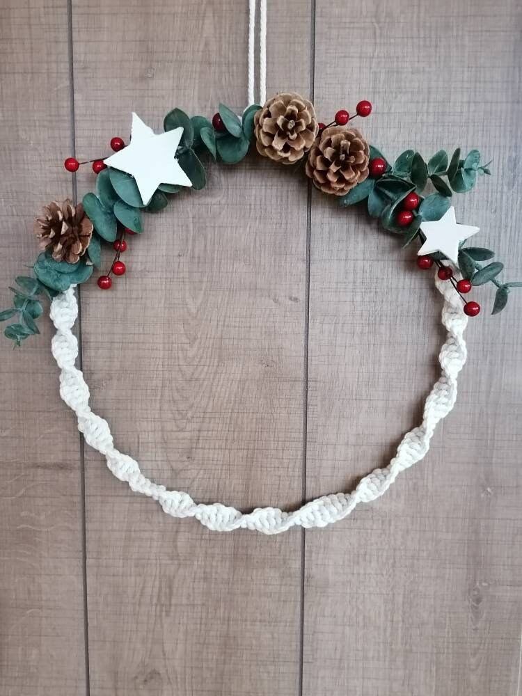 Couronne Macramé Baies Étoilées