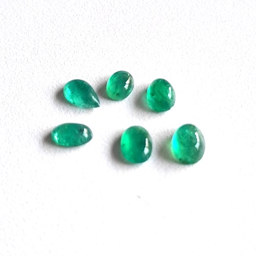 3.92 carats 6 pieces lot Gorgeous Natural Emerald Cabochon Mix Shapes Mix Sizes Transparent shops Kagem-Green Color #EMCAB016#