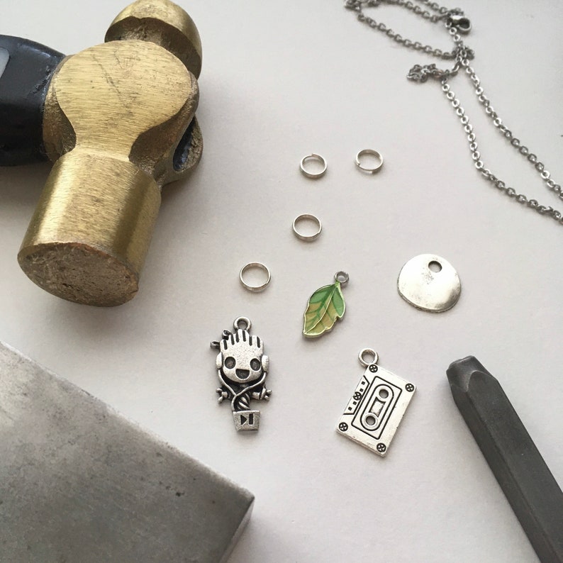 Marvel Movie Necklace for Women Guardians of the Galaxy Jewelry I Heart Baby Groot Necklace I am Groot