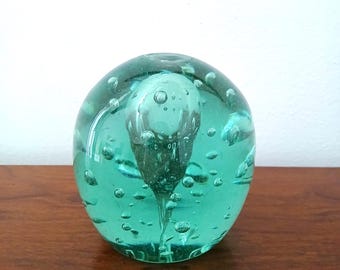 Nailsea Glas 70-tals glaspappersvikt / Konstglaspappersvikt Nailsea 70-tal