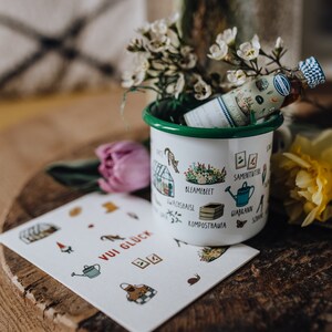 Set de regalo bávaro "Garden Love" con taza de esmalte, tarjeta y licor de jardín