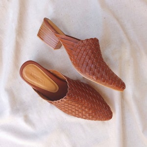 Juliette Handwoven Goatskin Leather Mules, Handmade Goatskin Leather Mules, Hand Woven Mules with 5 cm Heels