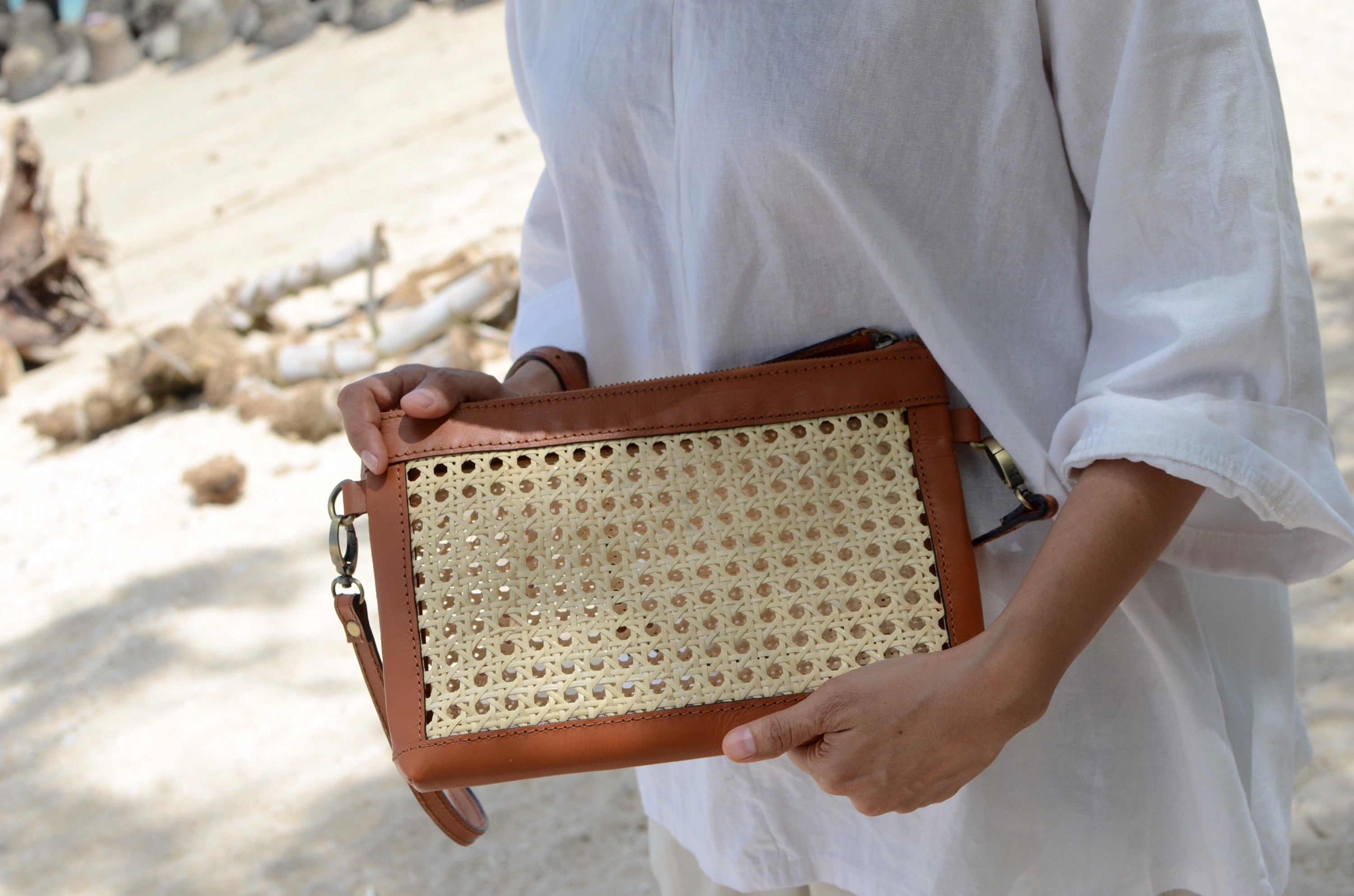 NIBD Handwoven Square Straw Rattan Crossbody Bag