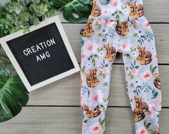 Evolutionary pants with deer and flower pattern