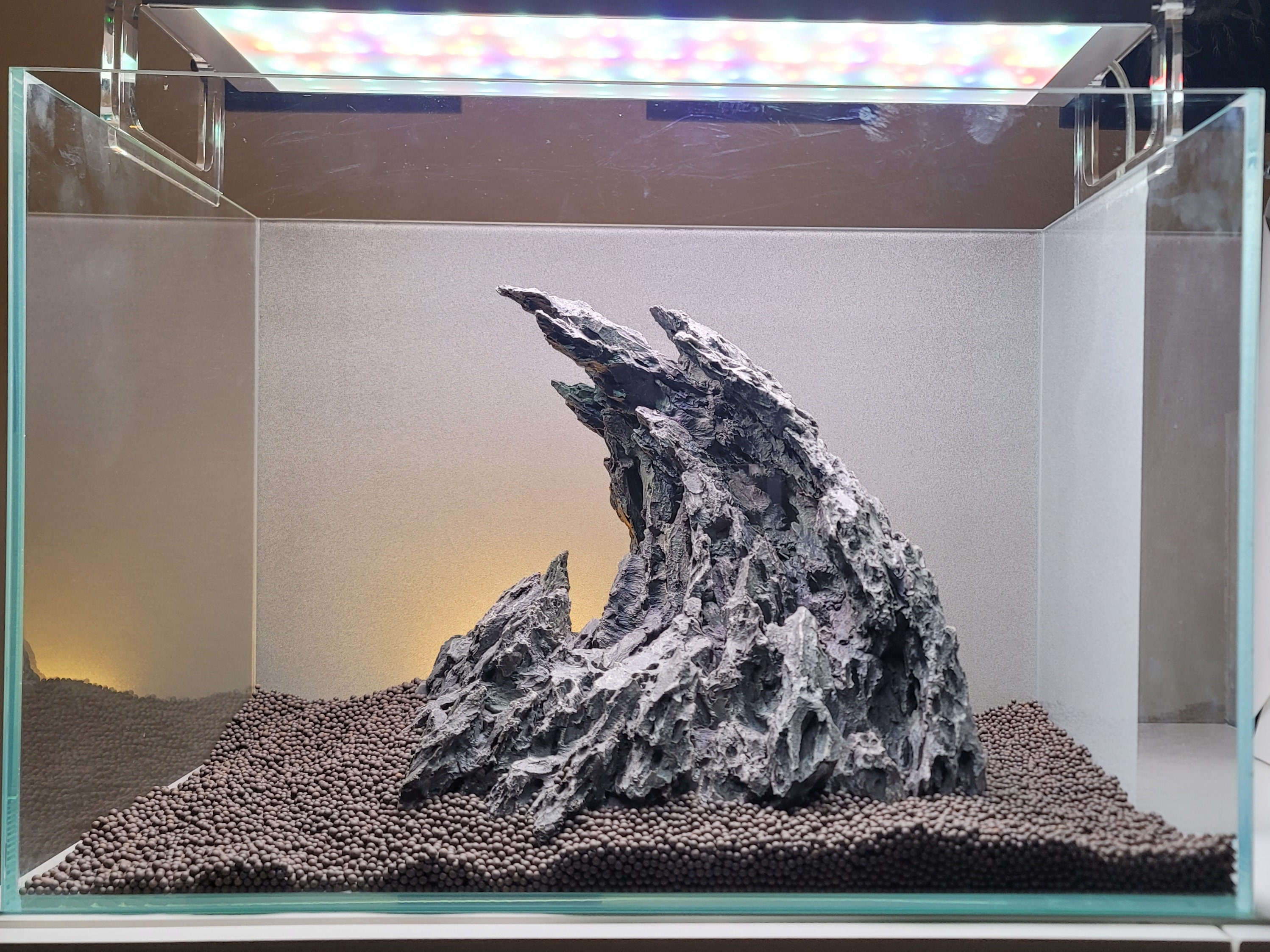 Fish Tank Decor Jagged Canyon Rock Formation with Faux Moss Aquarium Rocks  5x9in