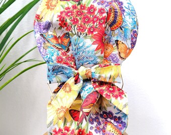 Gorro quirúrgico con forro de satén y estampado floral de mariposas para coleta, gorro de protección para el cabello.