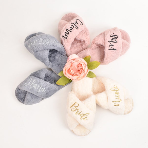 Bridesmaid Proposal Personalized Fluffy Slippers Custom Name Gifts for Bridesmaids Wedding Gift Bridesmaid Gifts Bride Maid of Honor for her