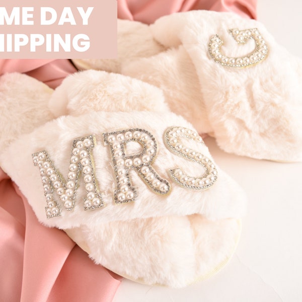 Personalized Slippers Spa Slippers - Customized Slippers - Initials Slippers - Bride Bridesmaids Slippers - Bride Gift - Bridesmaid Gift