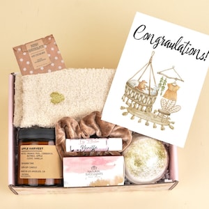 Presents for expecting mothers 2025