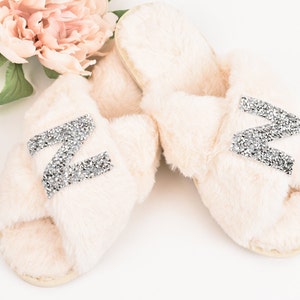 Personalized Bridesmaid Slipper - Bachelorette Party Gift Wedding Holiday Gifts Glitter Names Wedding Best Friend - Birthday Gift - For Her