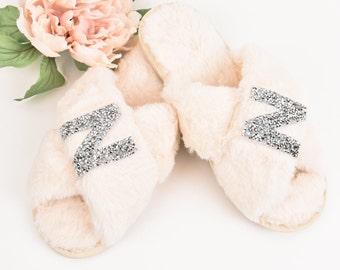 Personalized Bridesmaid Slipper - Bachelorette Party Gift Wedding Holiday Gifts Glitter Names Wedding Best Friend - Birthday Gift - For Her