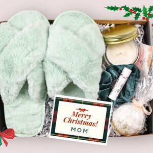 Mom Christmas Gift - 60+ Gift Ideas for 2024