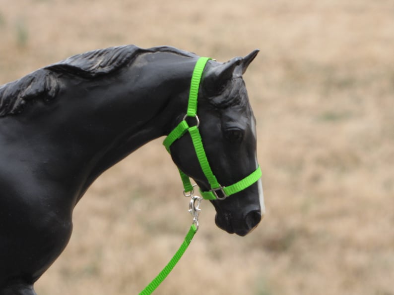 Lime Green nylon halter fits Breyer Peter Stone Artist Resin traditional model horse LSQ