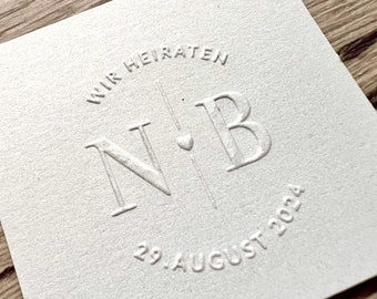 Runder Prägestempel mit Initalen zur Hochzeit / Prägung Hochzeitskarten / Prägezange mit Initalen (Freiburg)